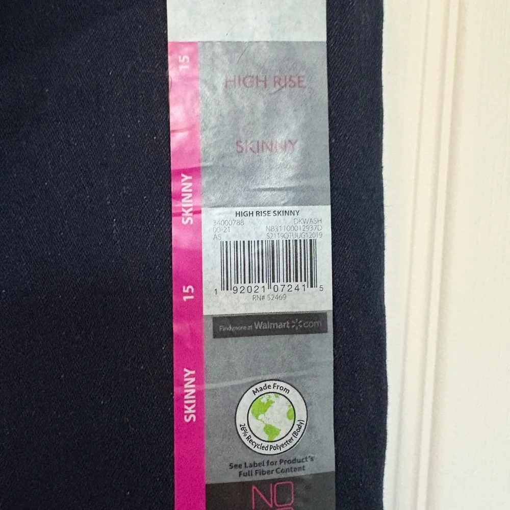 Women's No Boundaries High Rise Skinny Jeans Size 15 - Picture 2 of 3